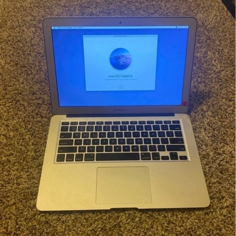 2017 Apple MacBook Air - Silver